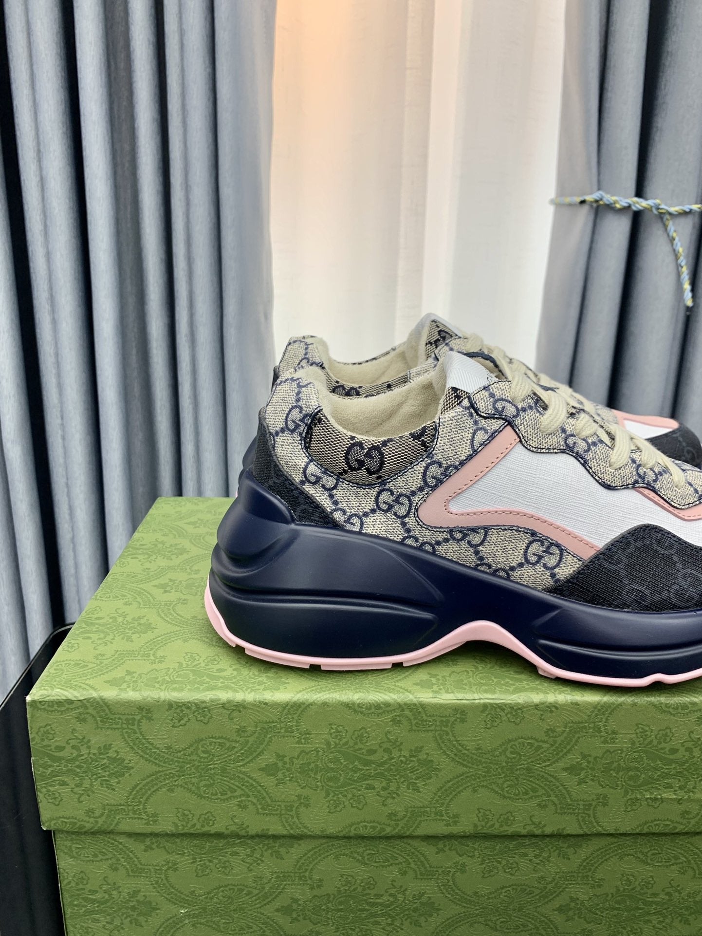 Gucci Lambskin Leather Sneakers