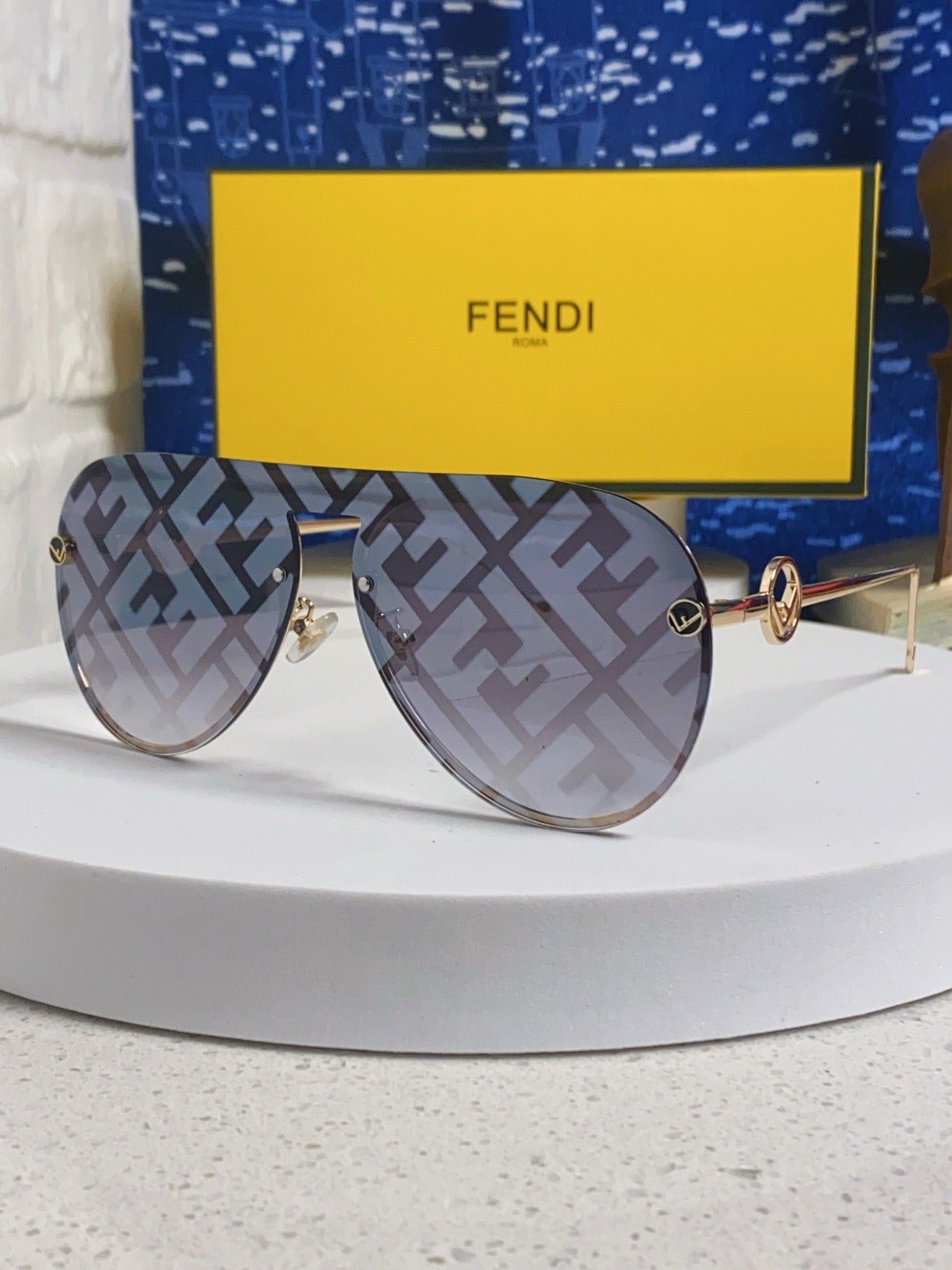 Fendi Logo Sunglasses