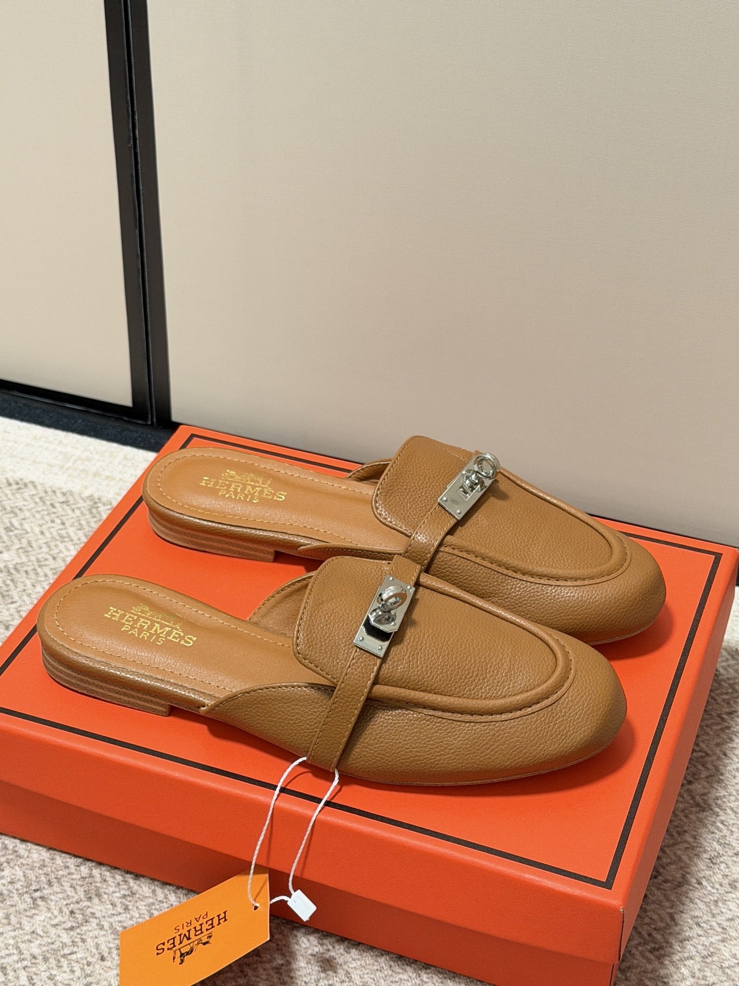 Hermes Calfskin Leather Logo Slides