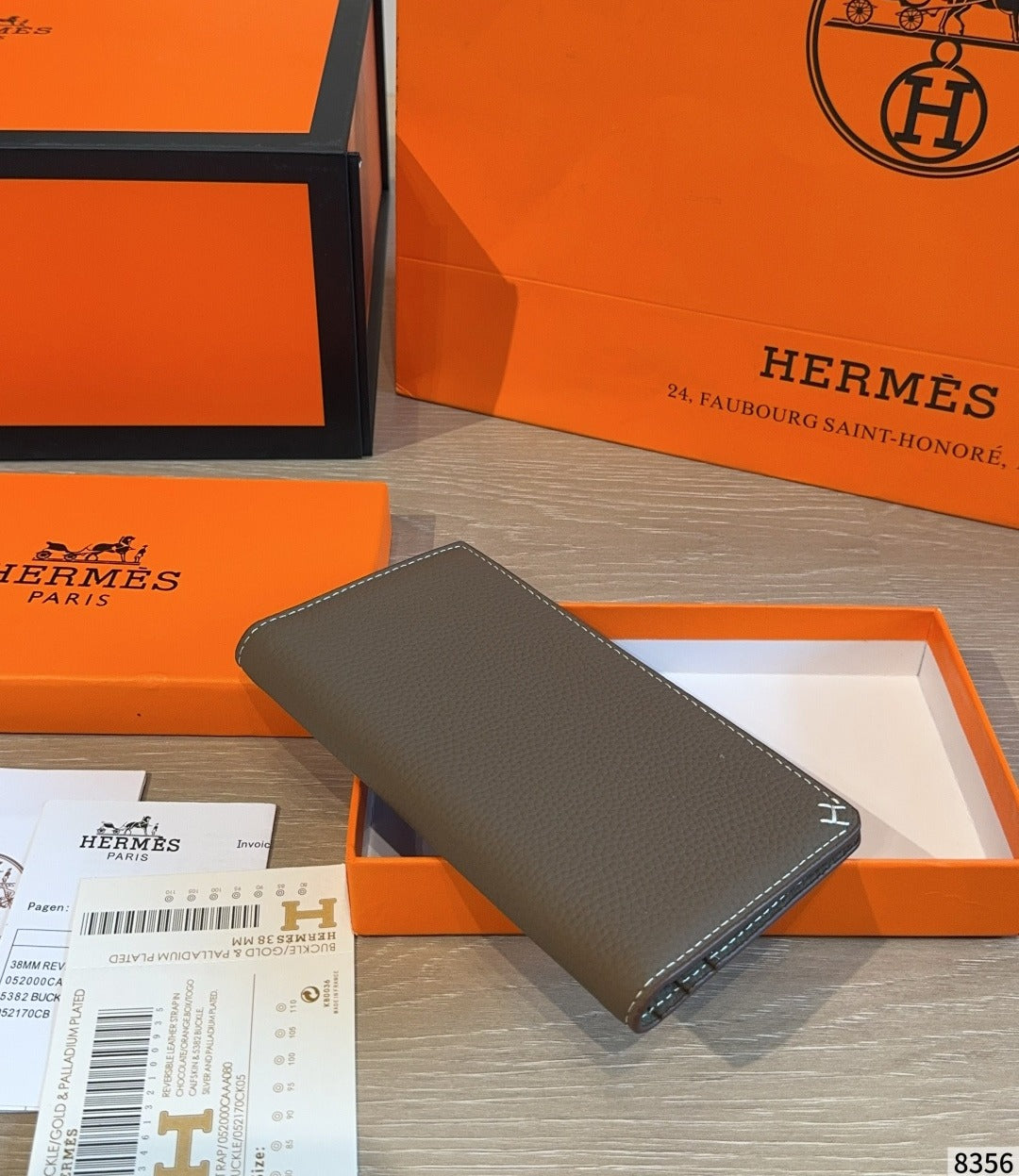 Hermes White Wallet