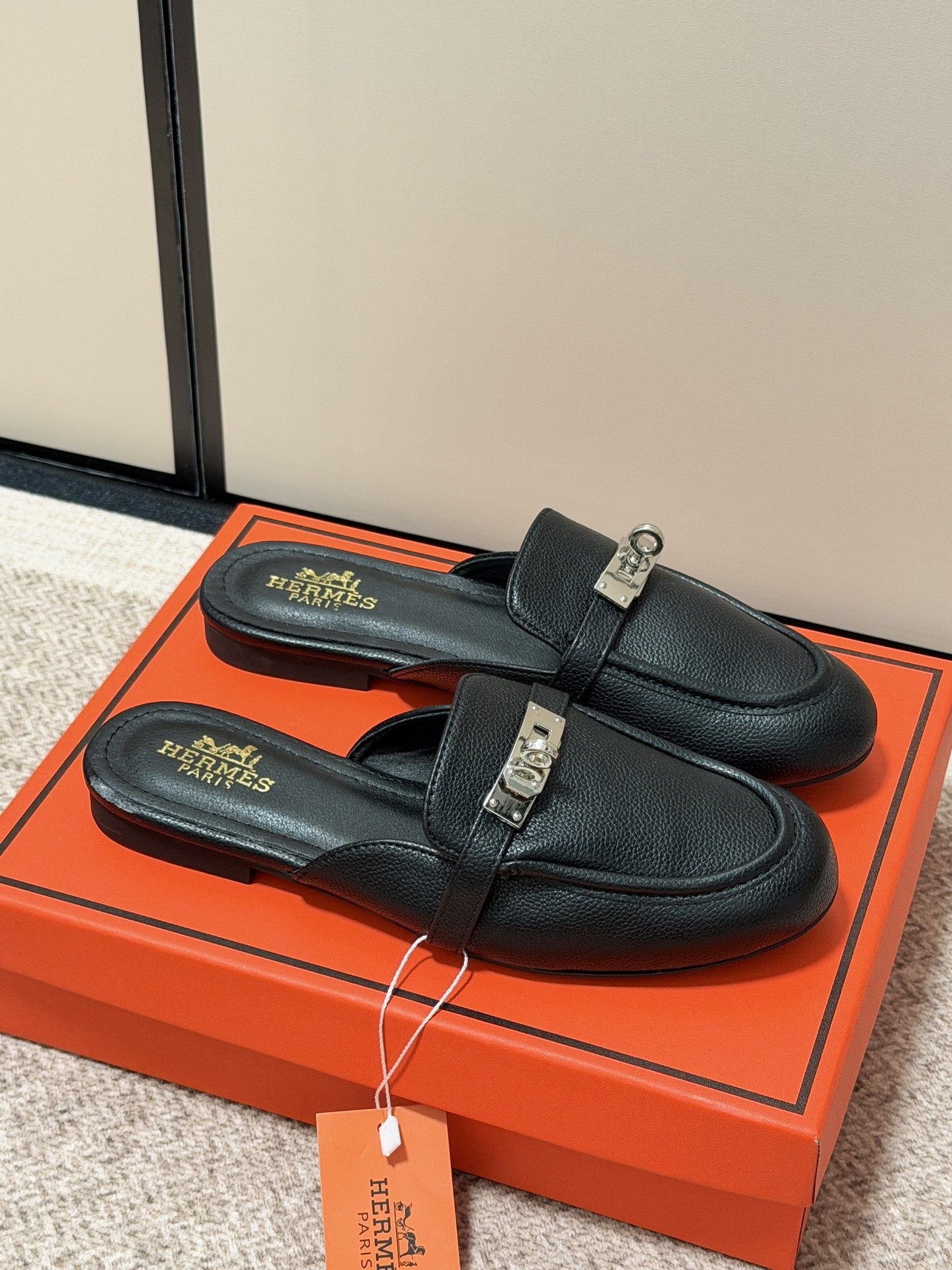 Hermes Calfskin Leather Logo Slides