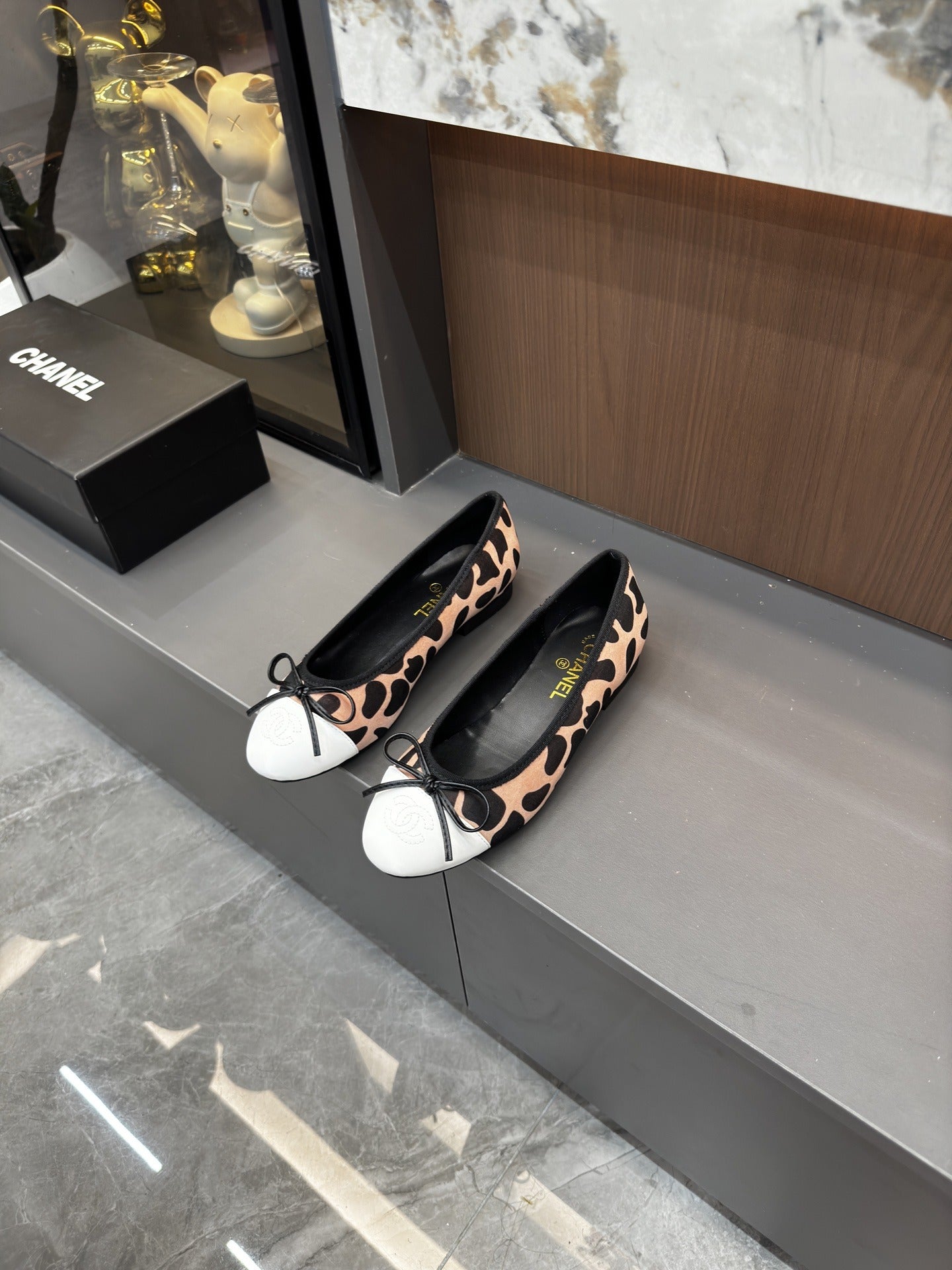 Chanel Lambskin Leather Bow Ballet Flats