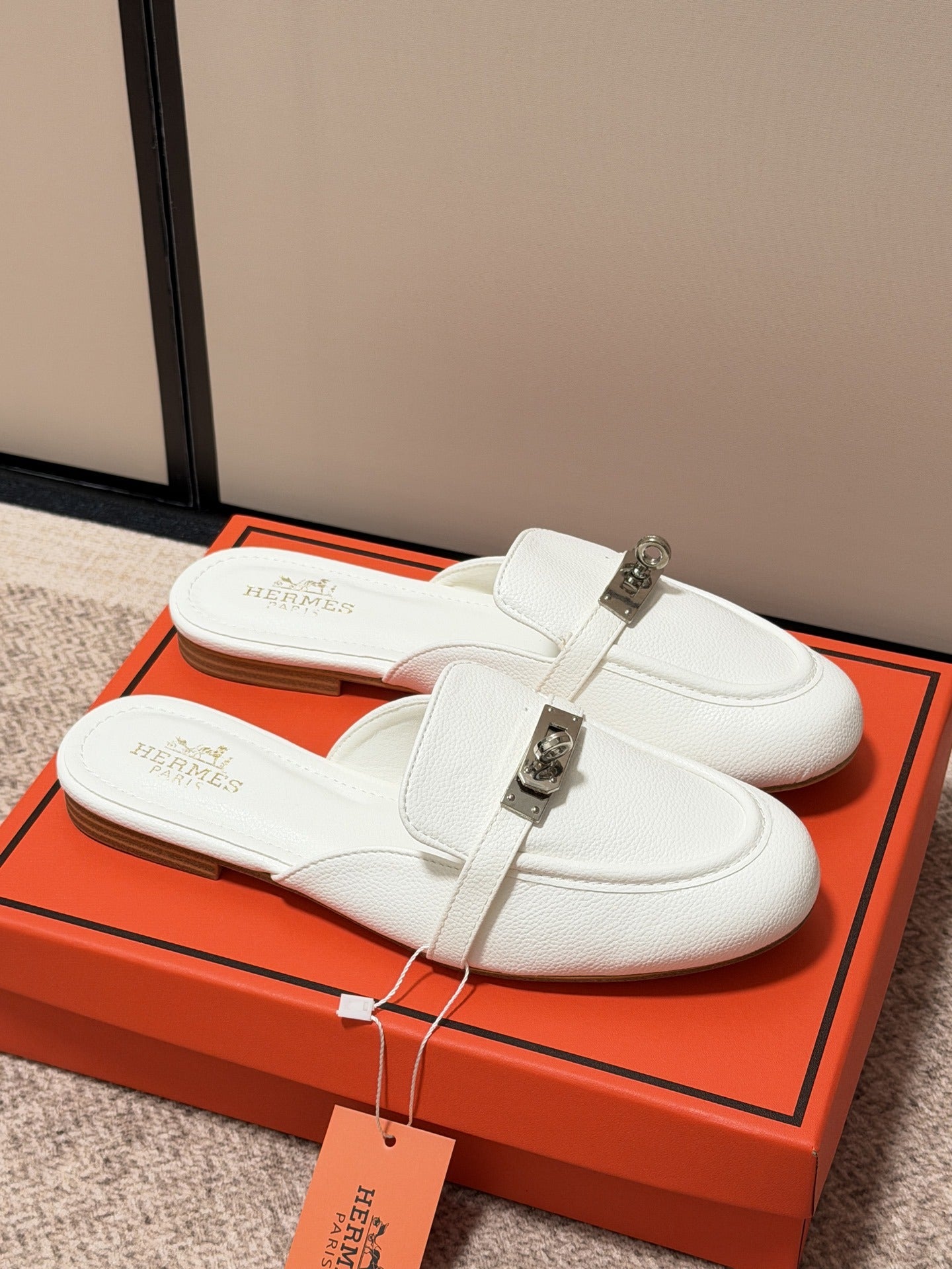 Hermes Calfskin Leather Logo Slides