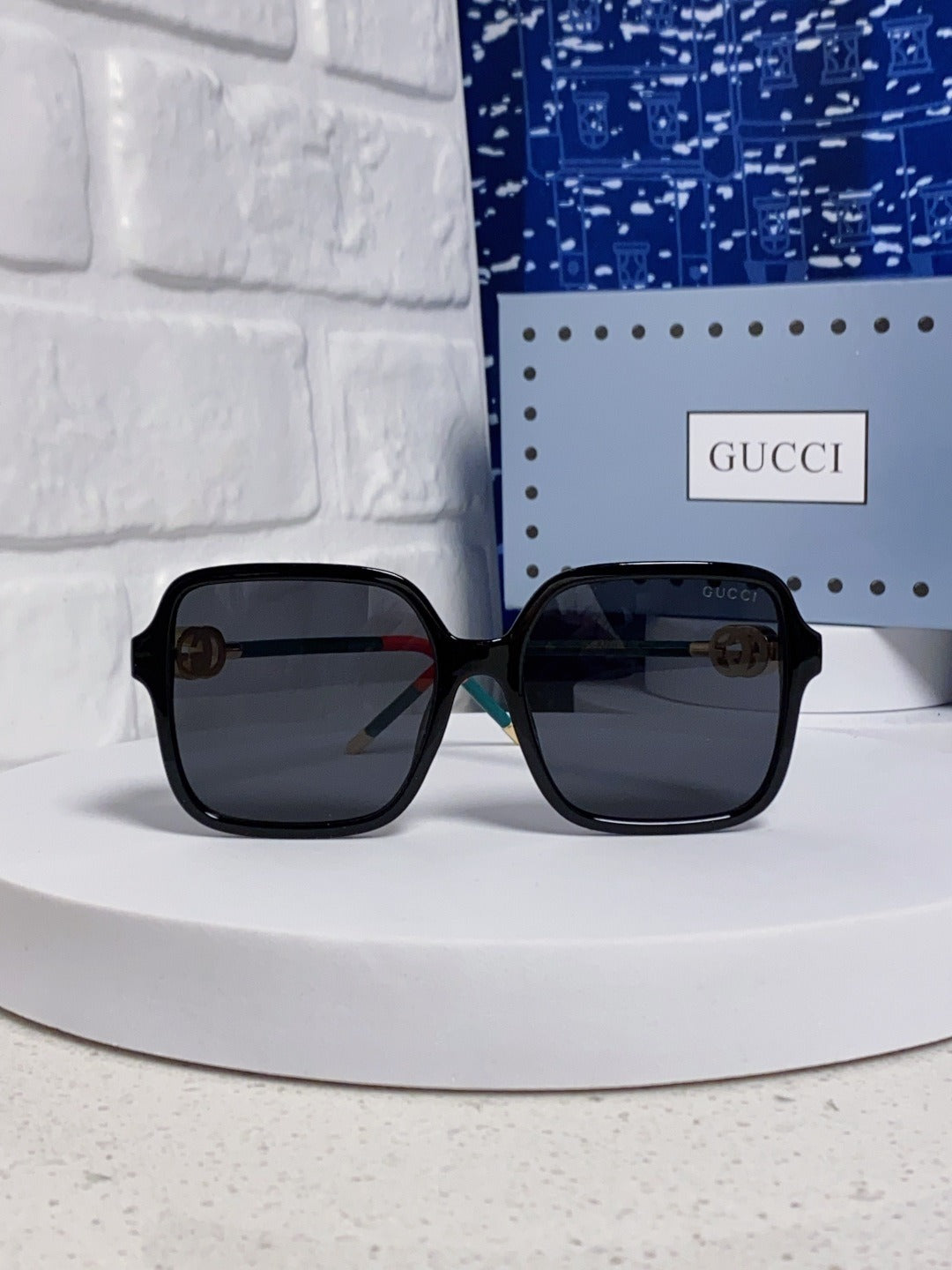 Gucci Vintage-Finish Sunglasses