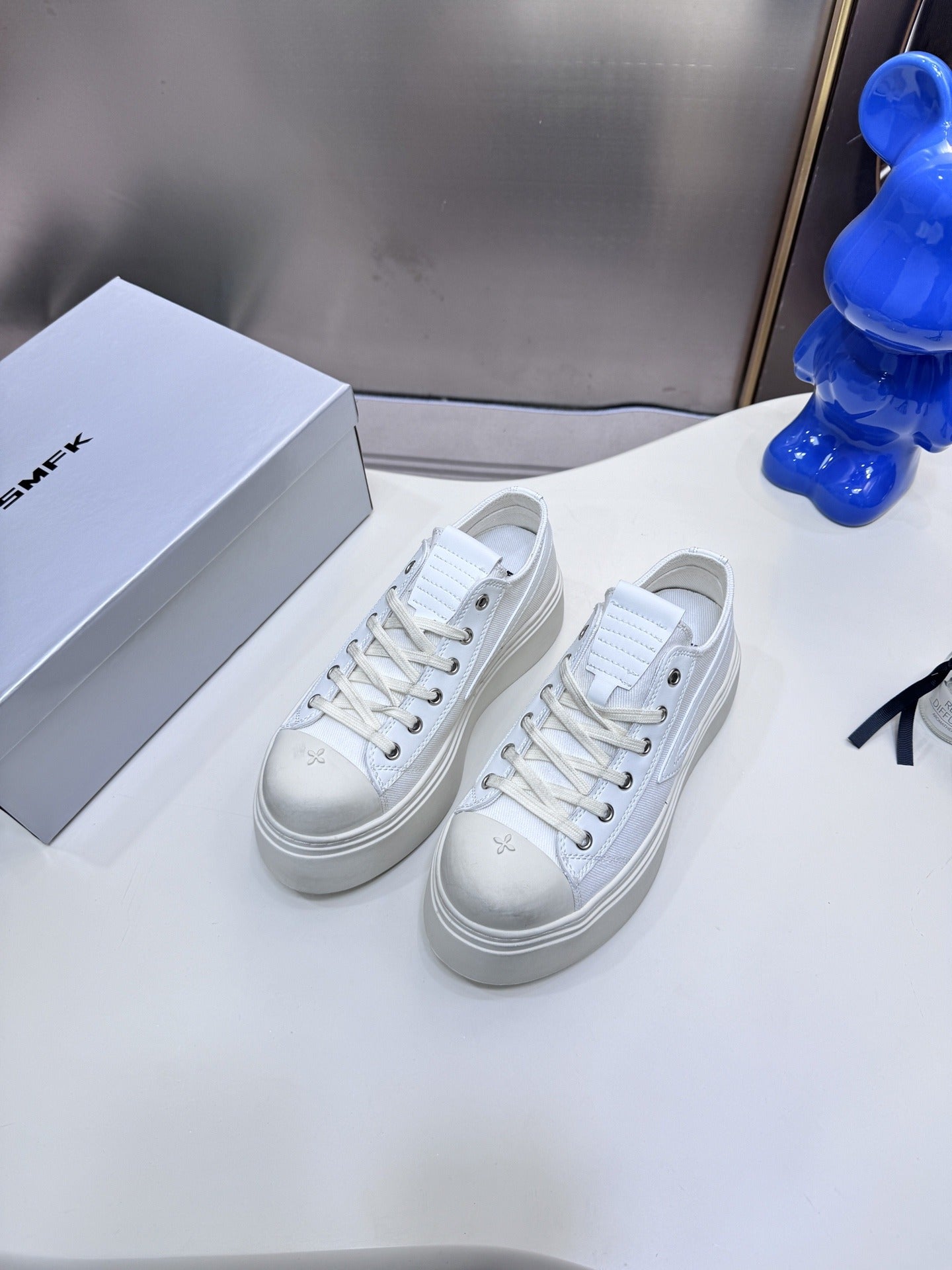 Unbranded Canvas & Lambskin Leather Shoes