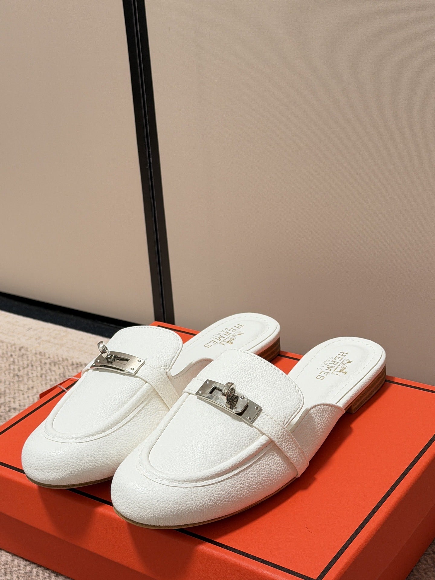 Hermes Calfskin Leather Logo Slides