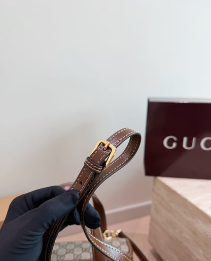 Gucci Vintage-Finish Handbag