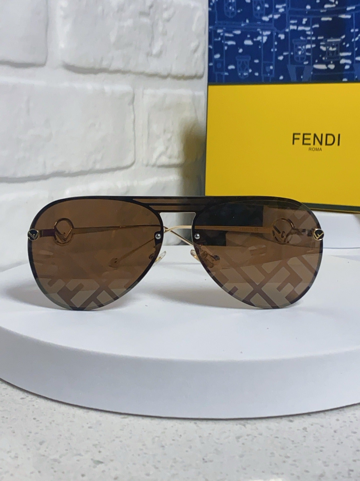 Fendi Logo Sunglasses