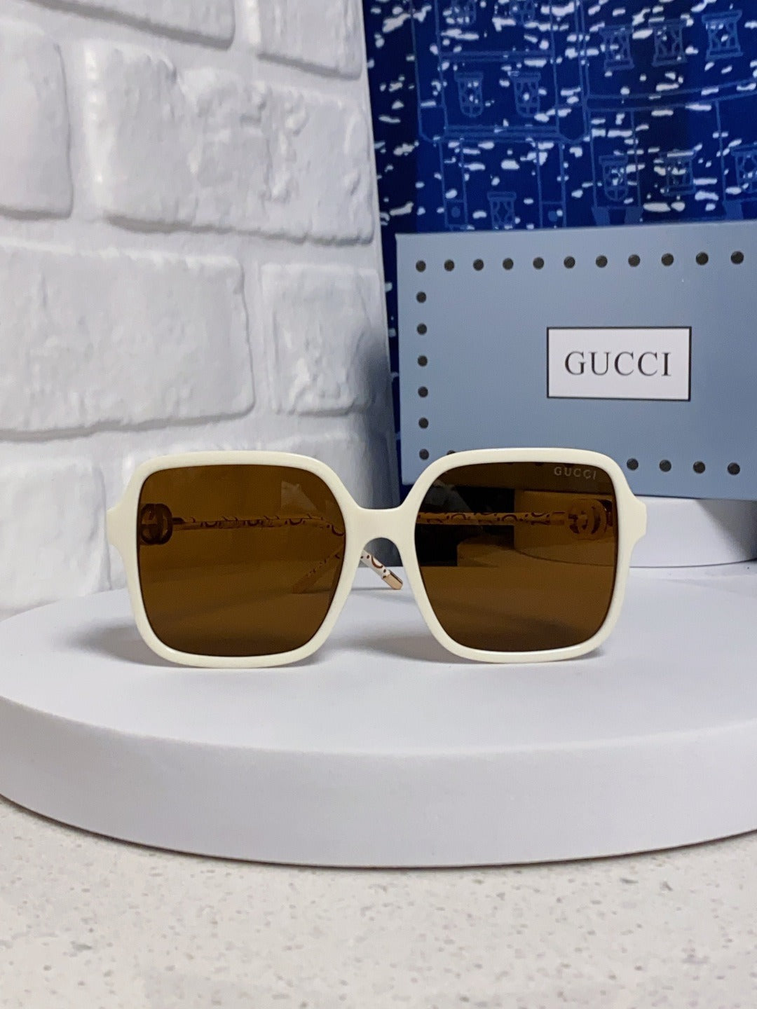 Gucci Vintage-Finish Sunglasses
