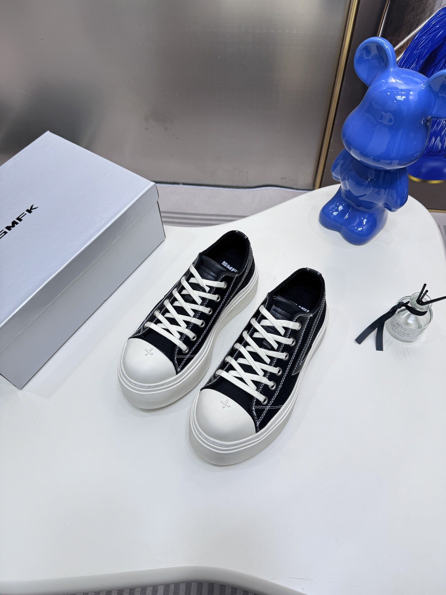 Unbranded Canvas & Lambskin Leather Shoes