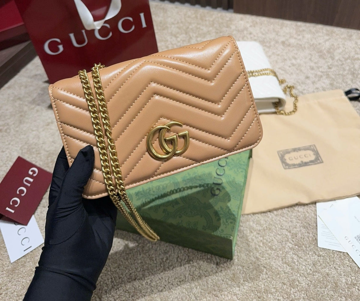 Gucci Leather GG Marmont Handbag