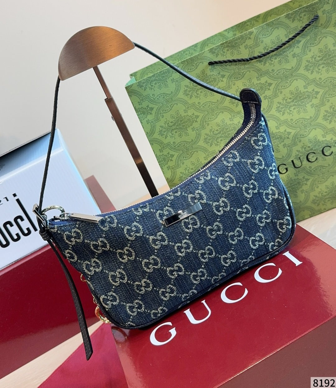 Gucci Vintage-Finish Shoulder Bag
