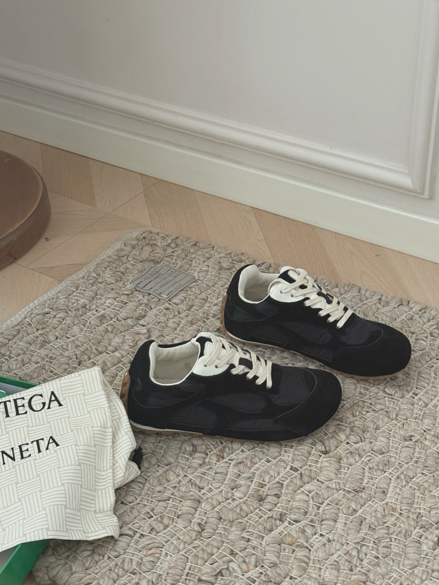 Bottega Veneta Vintage-Finish Sneakers