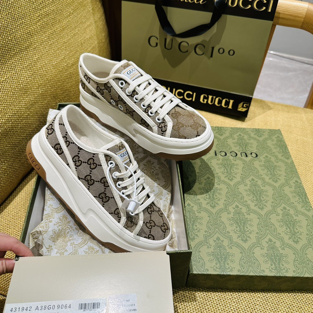 Gucci Canvas Canvas Shoes