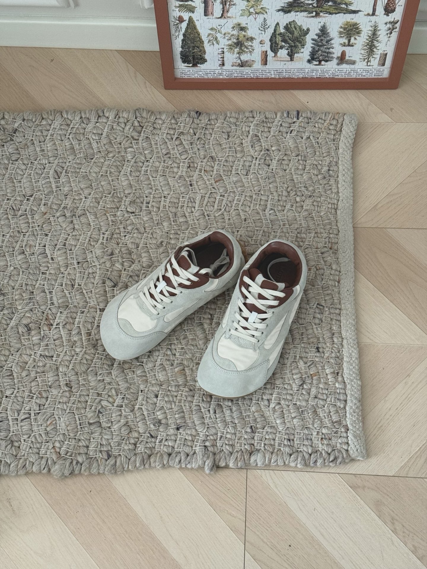 Bottega Veneta Vintage-Finish Sneakers