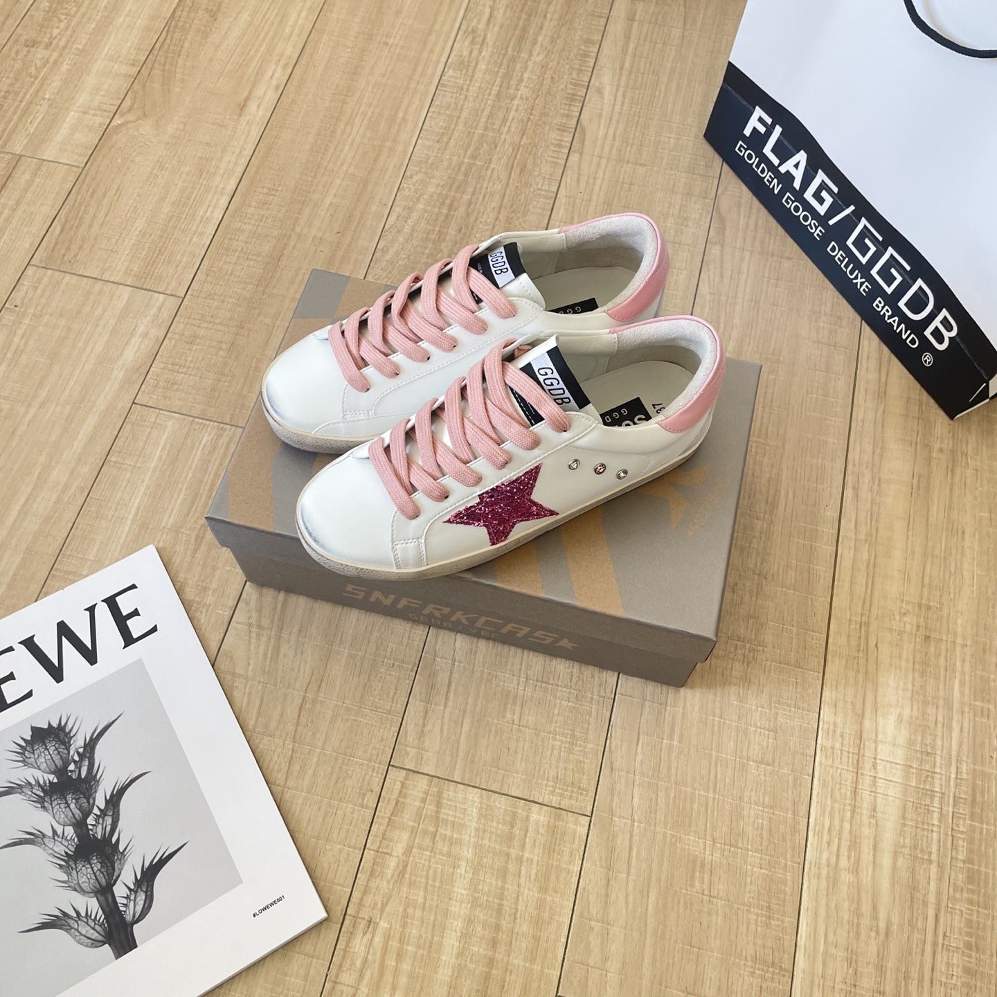 Golden Goose Calfskin Leather Vintage-Finish Sneakers
