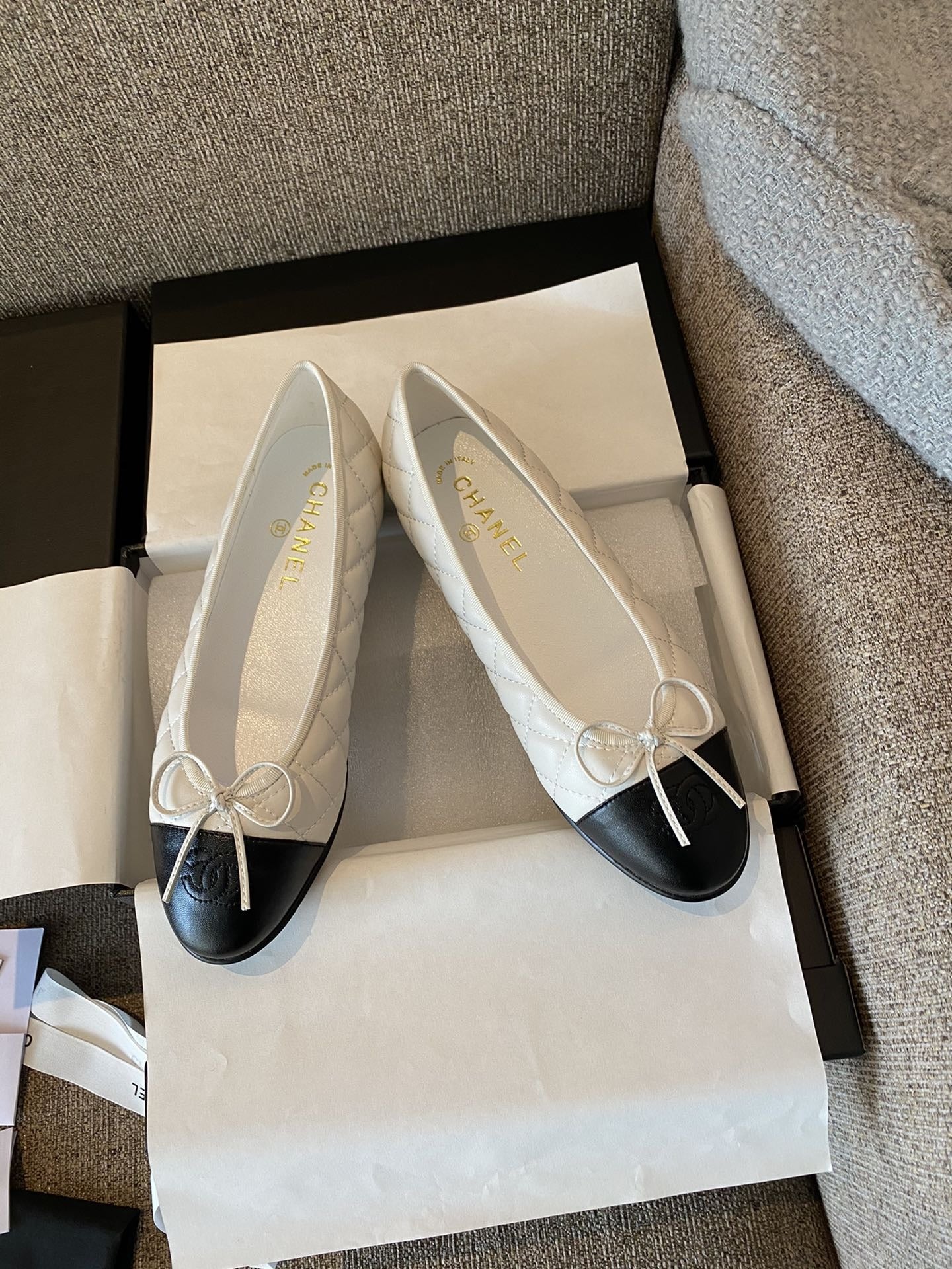 Chanel Leather Bow Ballet Flats