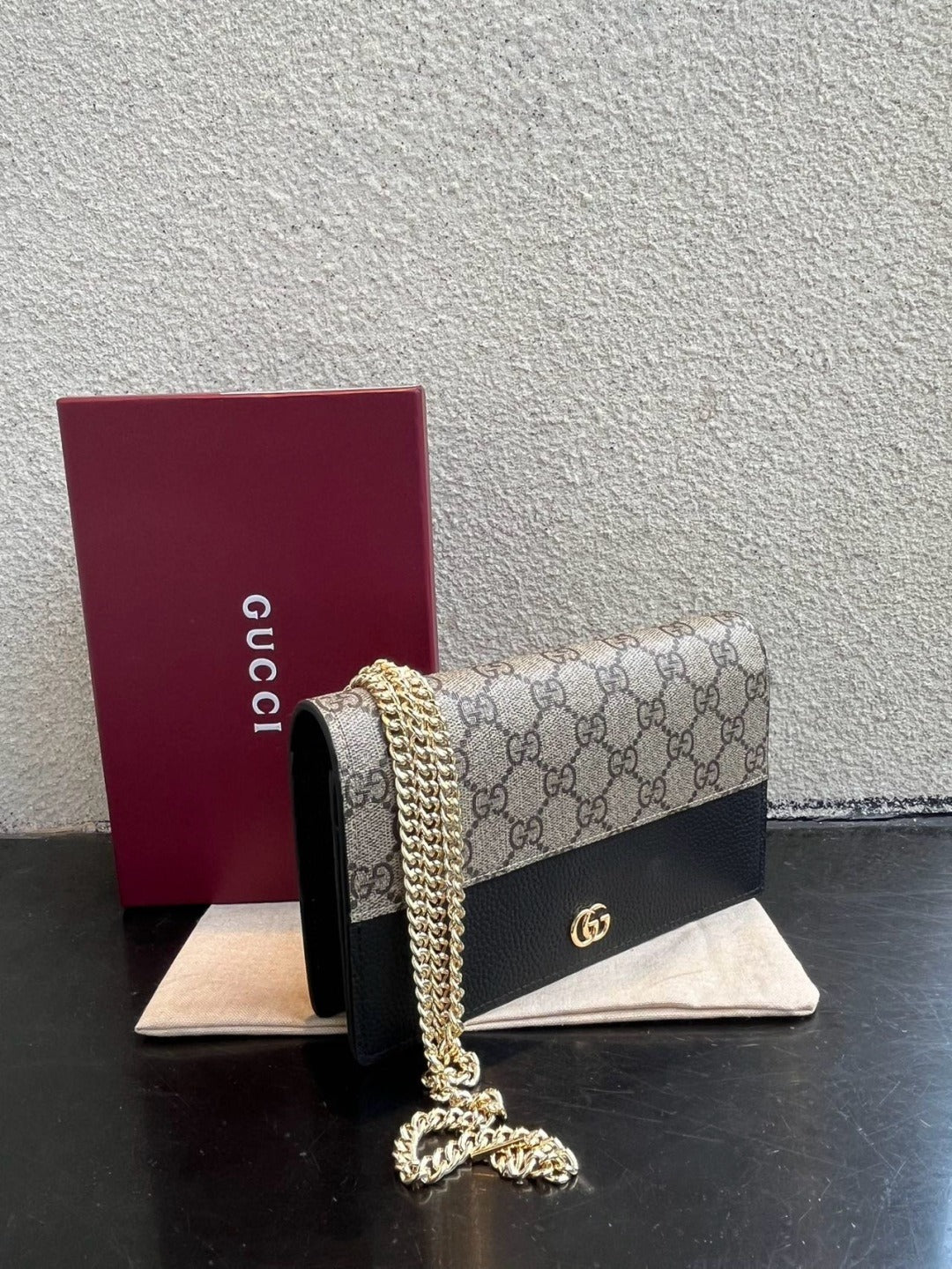 Gucci Black Leather GG Marmont Wallet