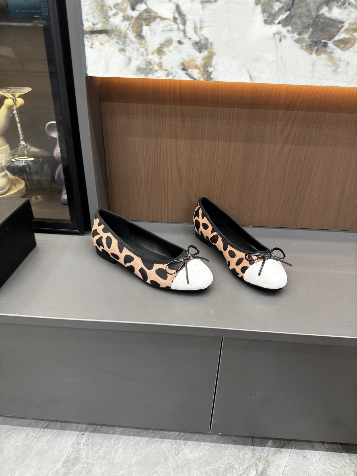 Chanel Lambskin Leather Bow Ballet Flats