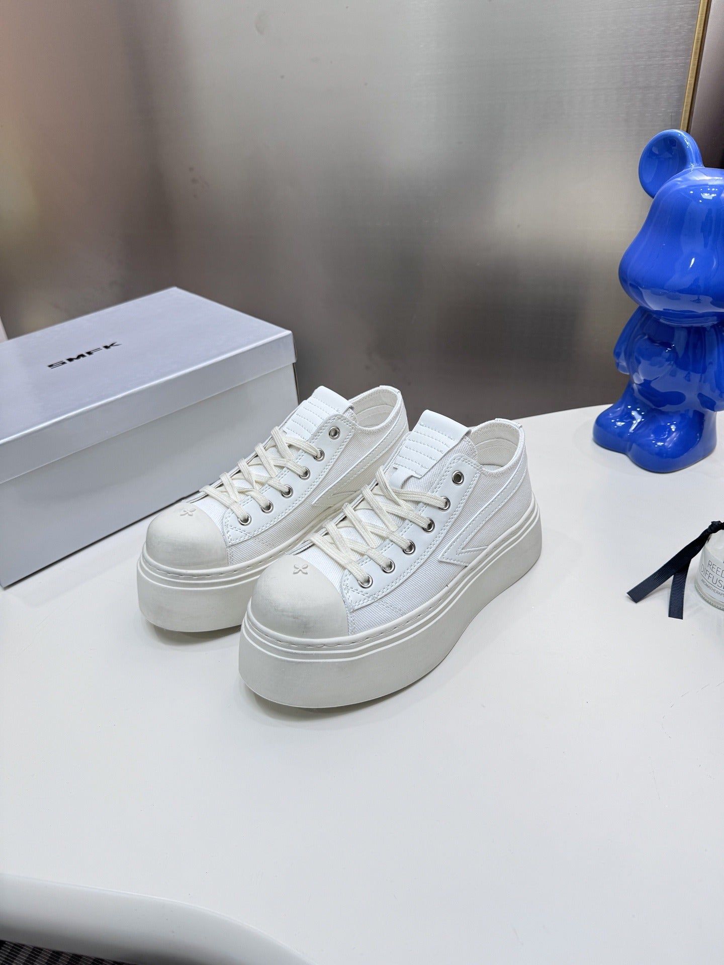 Unbranded Canvas & Lambskin Leather Shoes