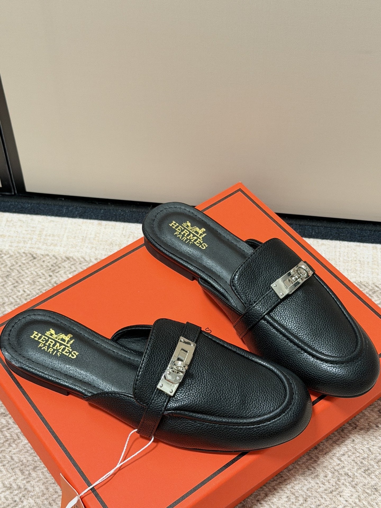 Hermes Calfskin Leather Logo Slides