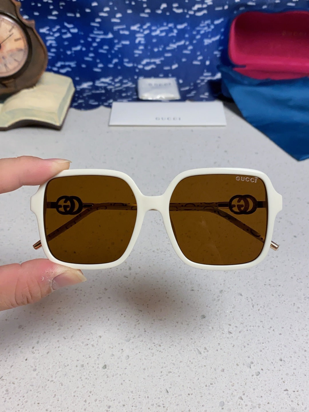 Gucci Vintage-Finish Sunglasses