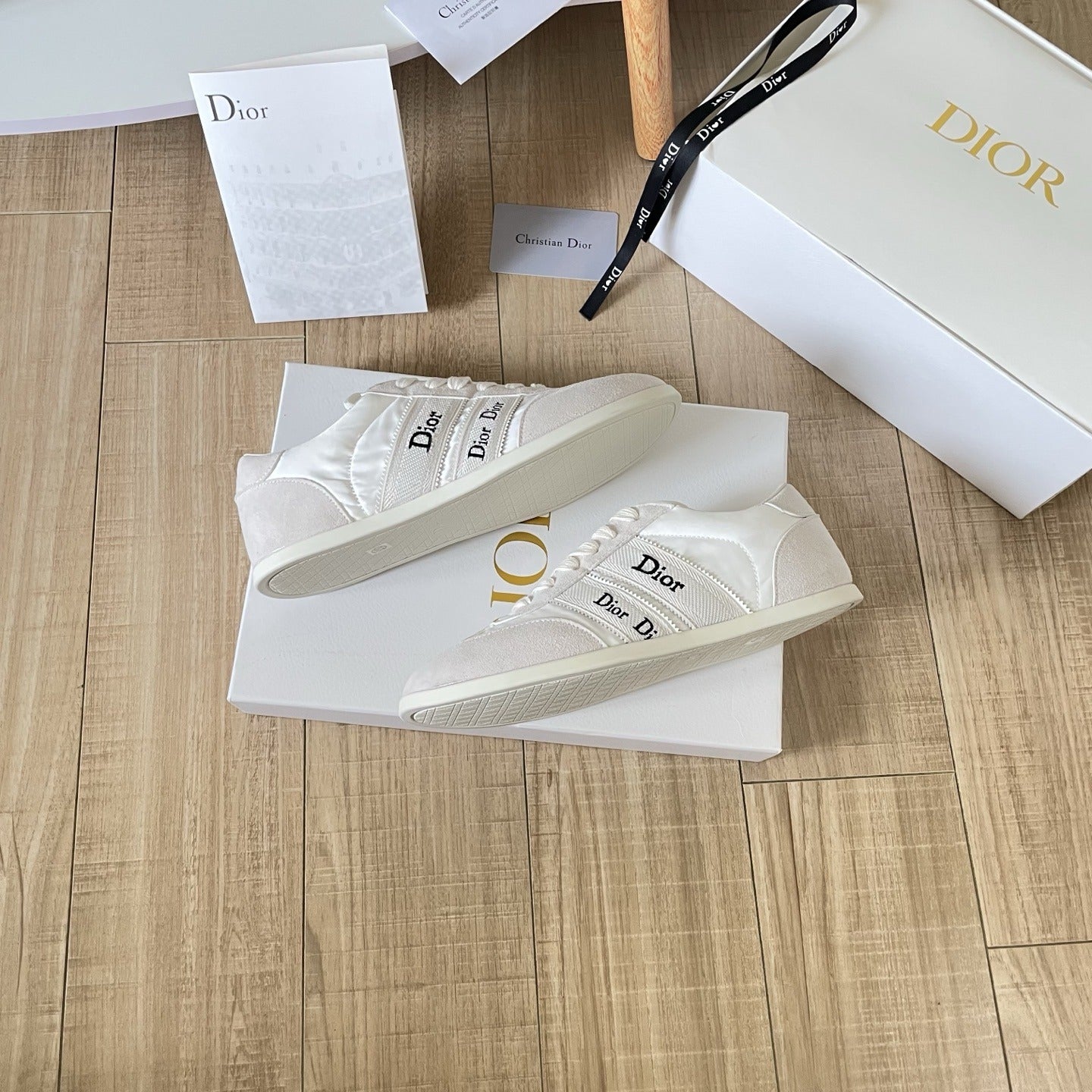 Dior Leather Vintage-Finish Sneakers