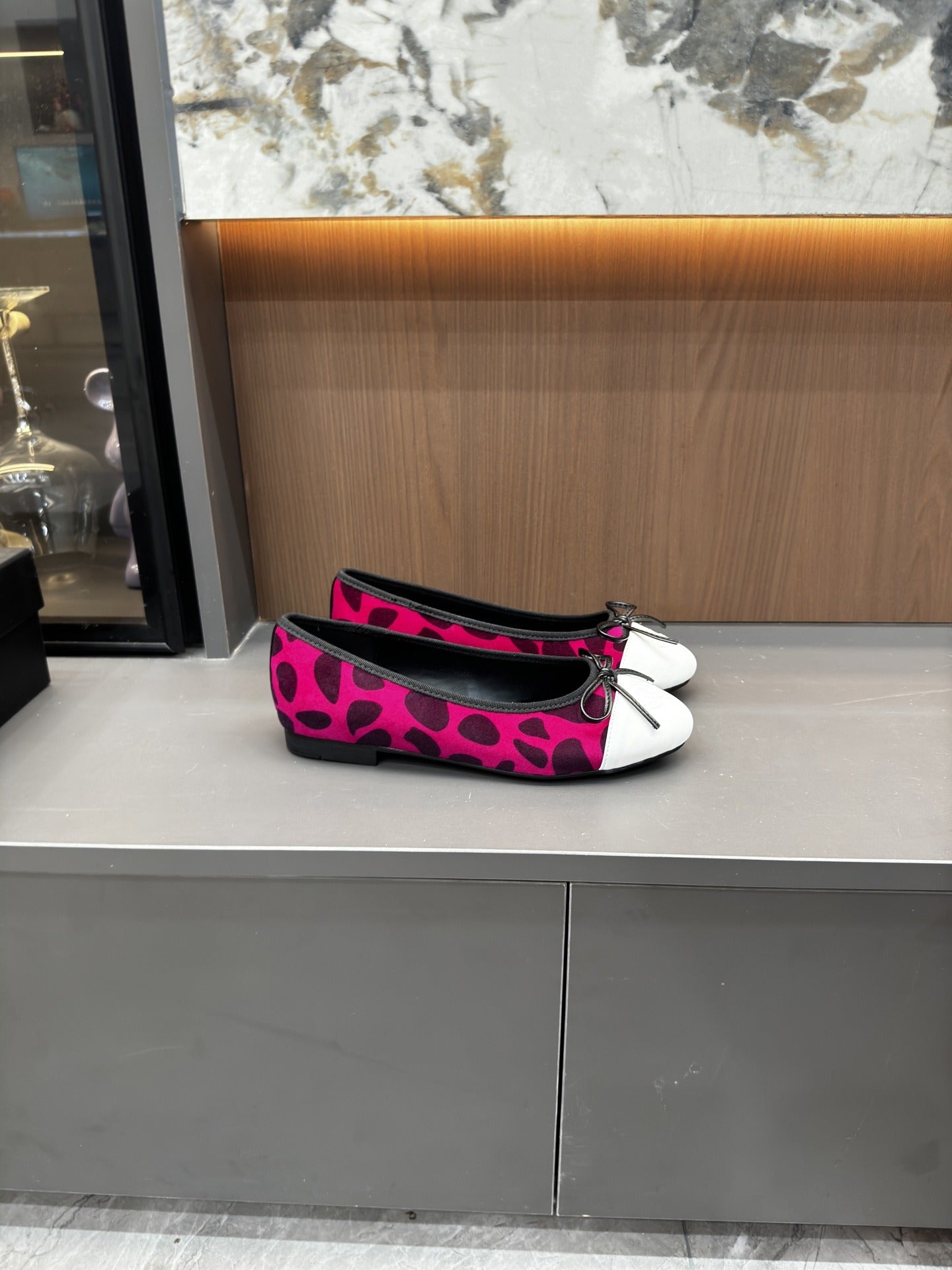 Chanel Lambskin Leather Bow Ballet Flats