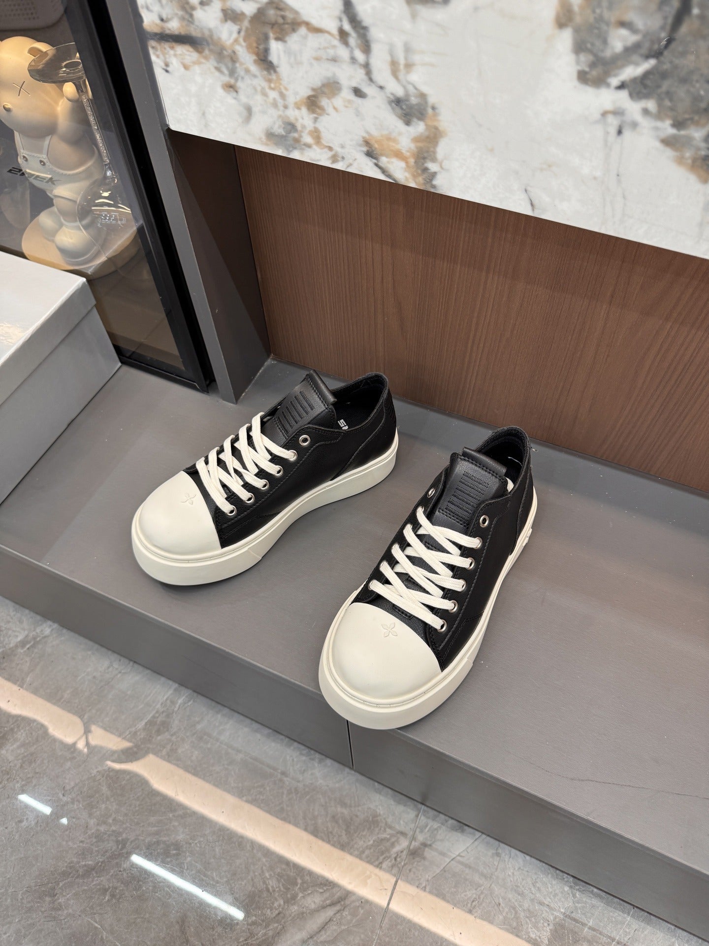 Unbranded Lambskin Leather Printed Shoes