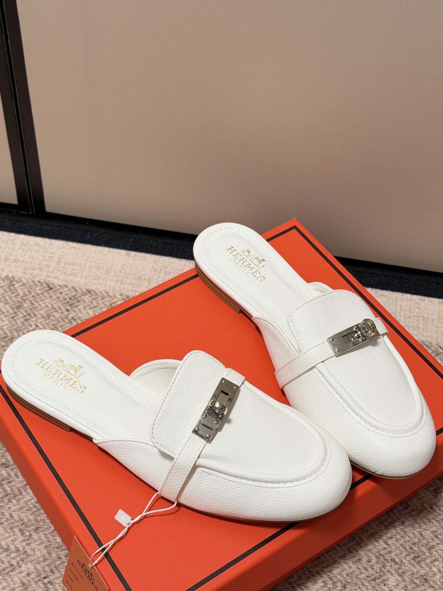 Hermes Calfskin Leather Logo Slides