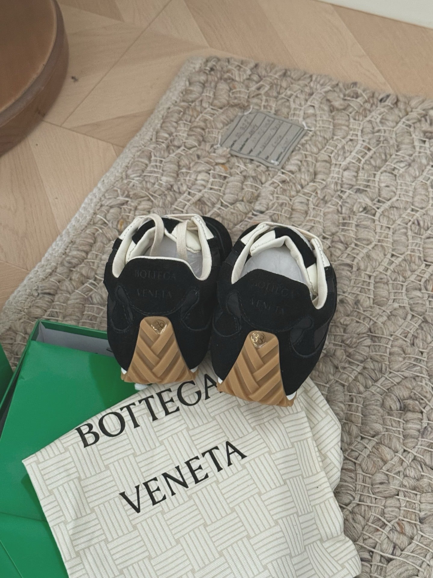 Bottega Veneta Vintage-Finish Sneakers