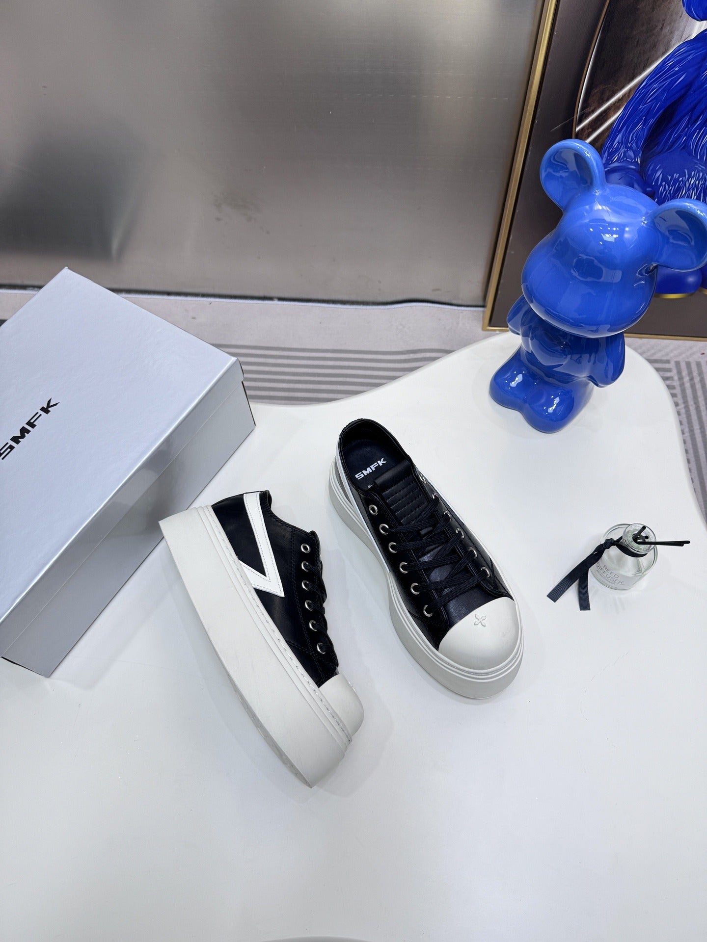 Unbranded Canvas & Lambskin Leather Shoes