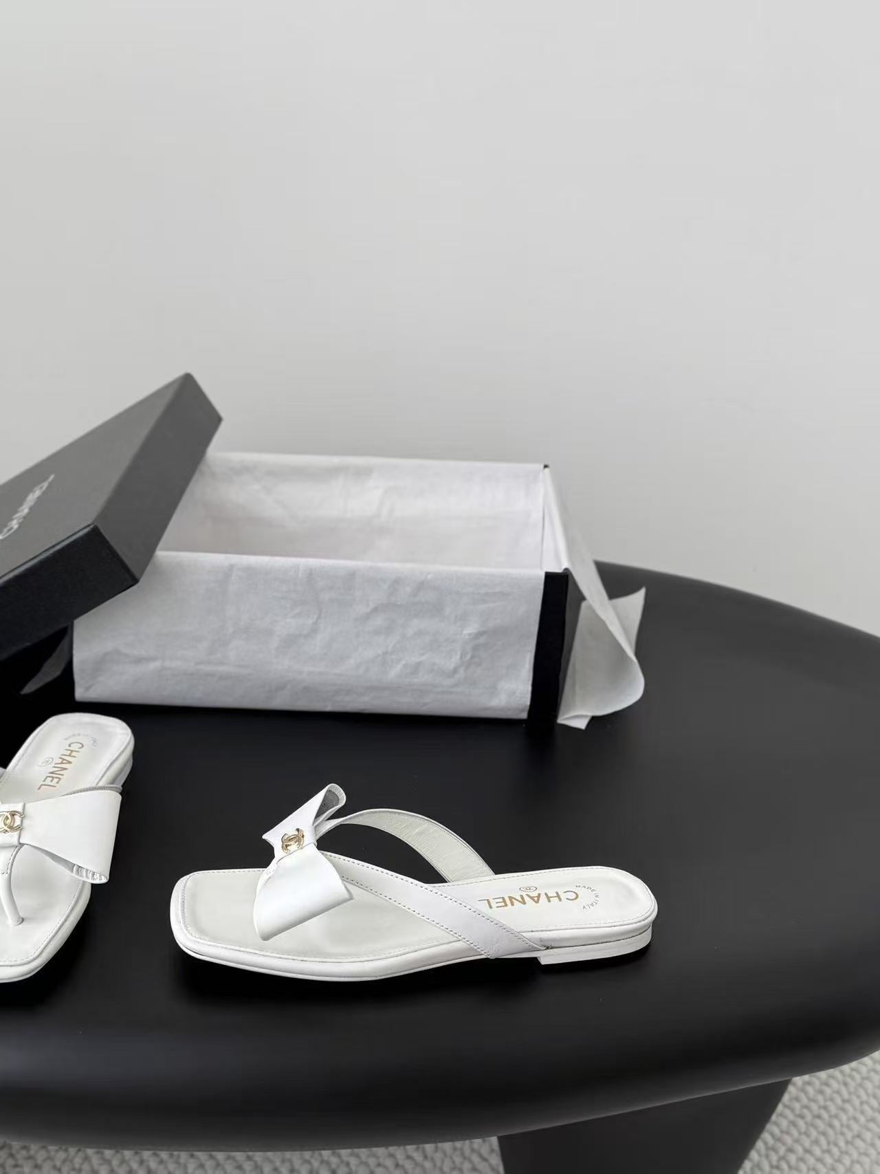 Chanel Lambskin Leather Bow Slides