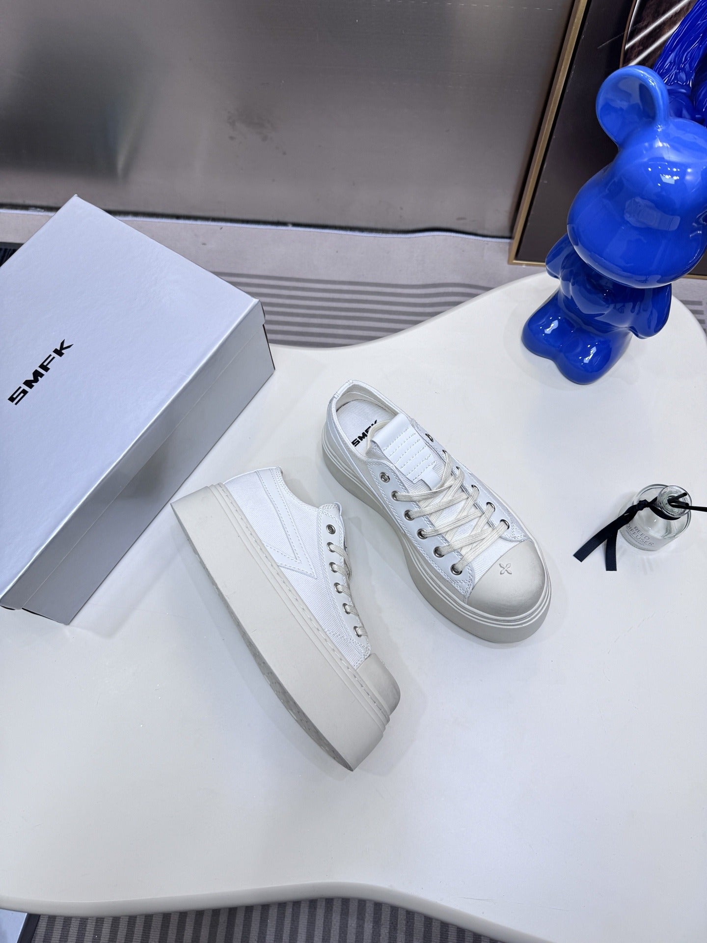 Unbranded Canvas & Lambskin Leather Shoes