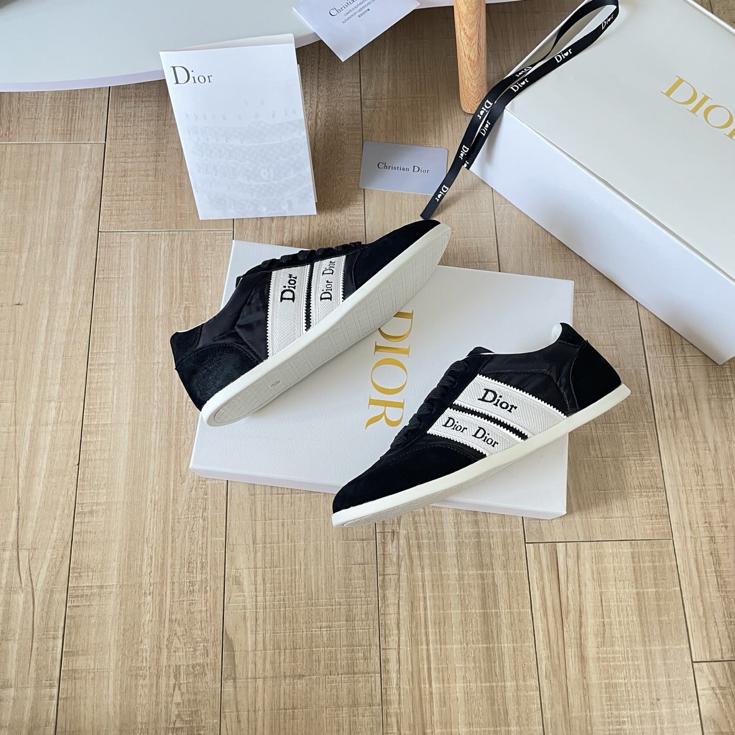 Dior Leather Vintage-Finish Sneakers