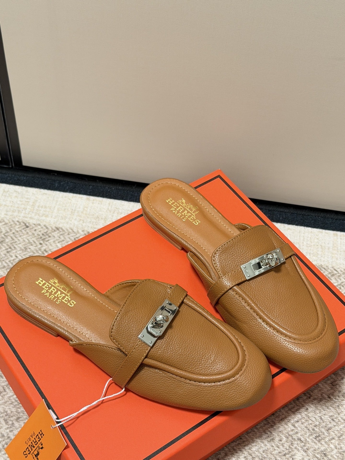 Hermes Calfskin Leather Logo Slides