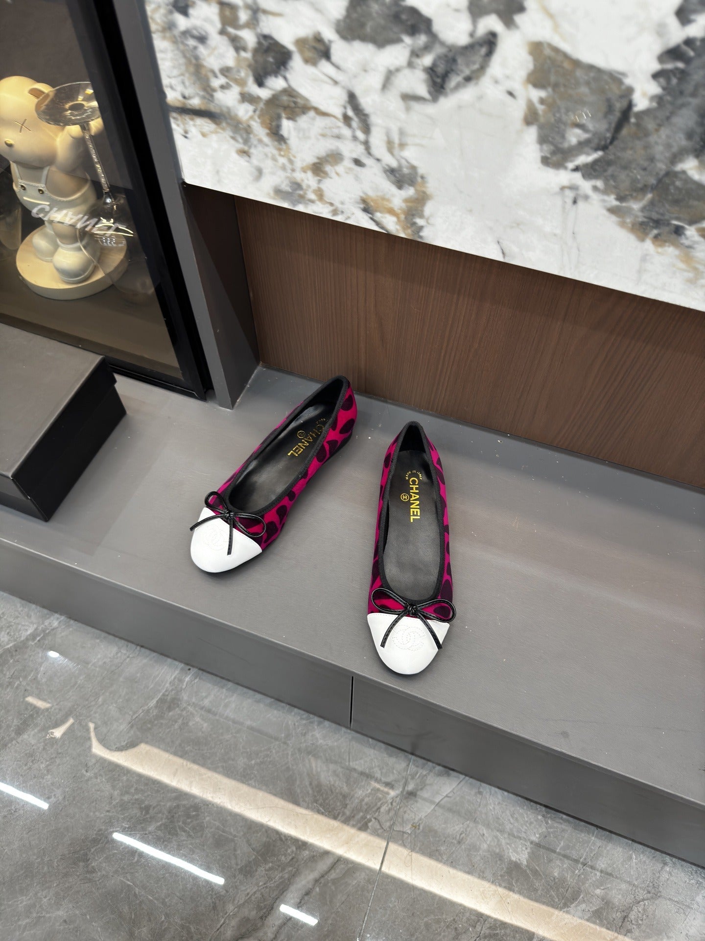 Chanel Lambskin Leather Bow Ballet Flats