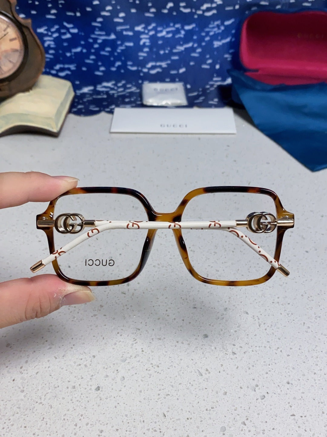 Gucci Vintage-Finish Sunglasses