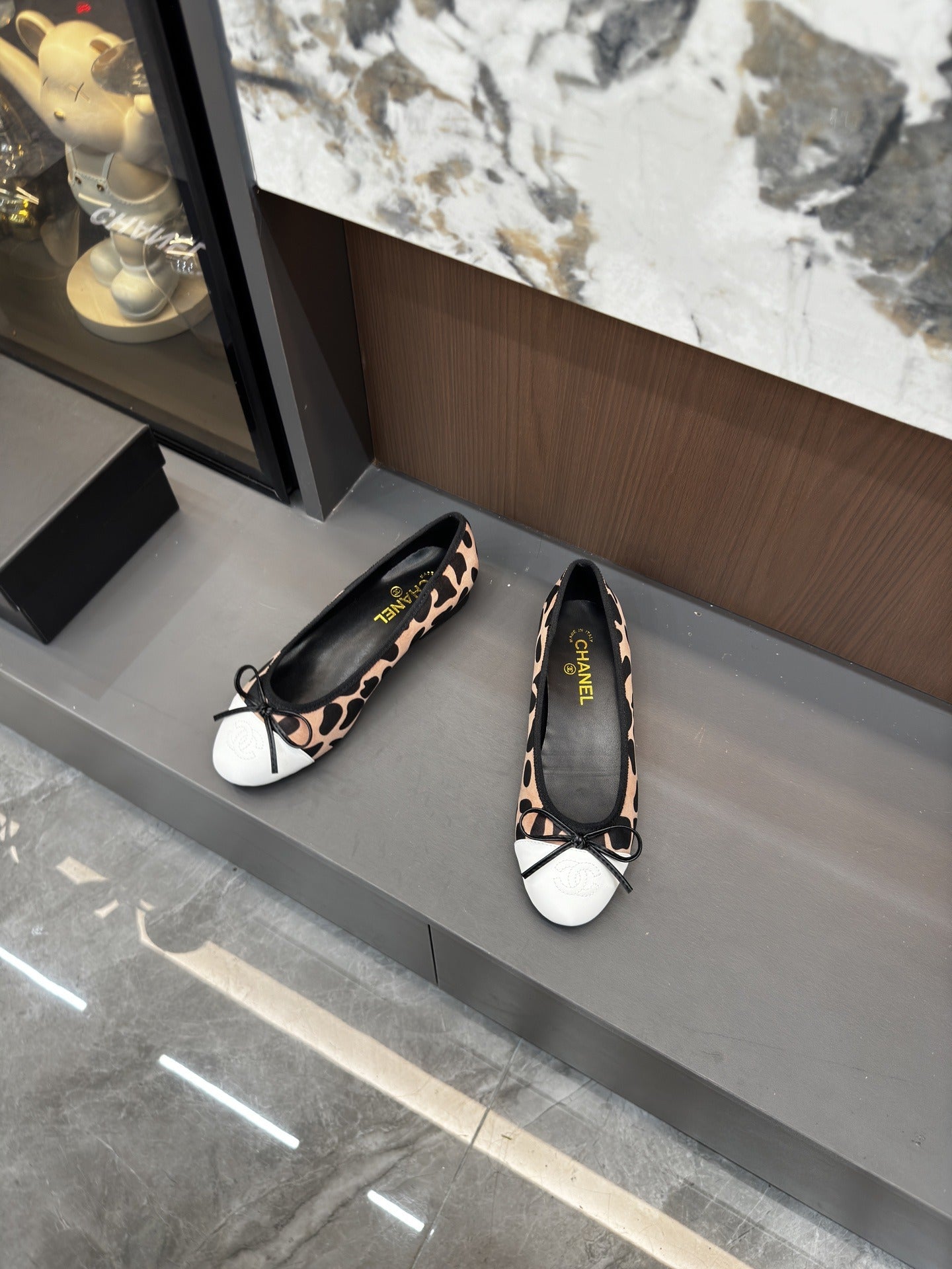 Chanel Lambskin Leather Bow Ballet Flats