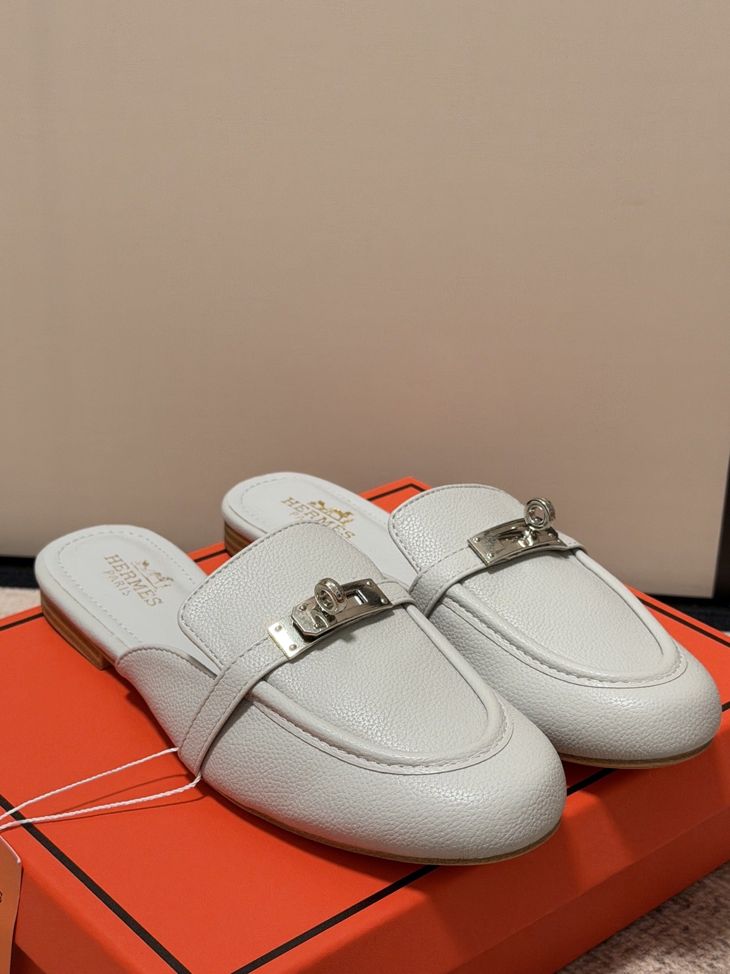 Hermes Calfskin Leather Logo Slides