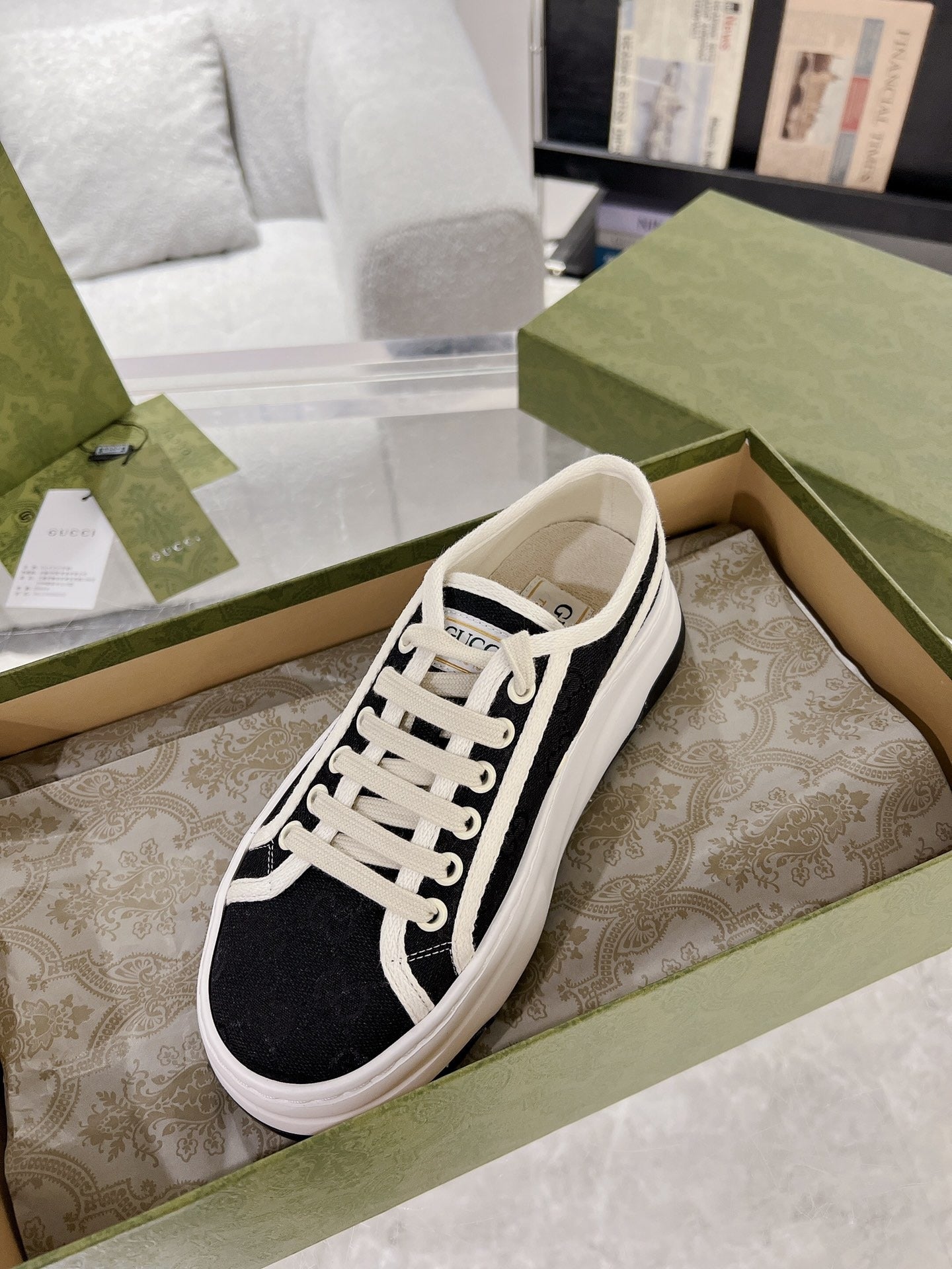 Gucci Canvas Canvas Shoes