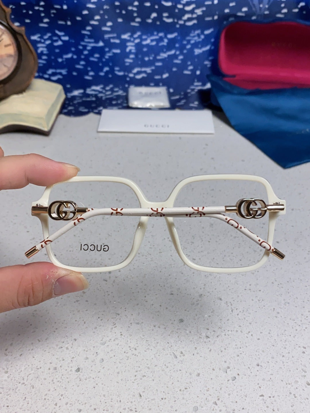 Gucci Vintage-Finish Sunglasses
