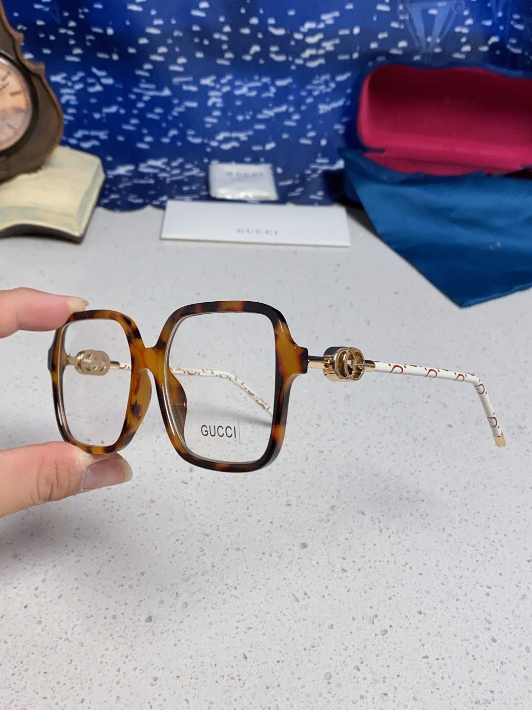 Gucci Vintage-Finish Sunglasses