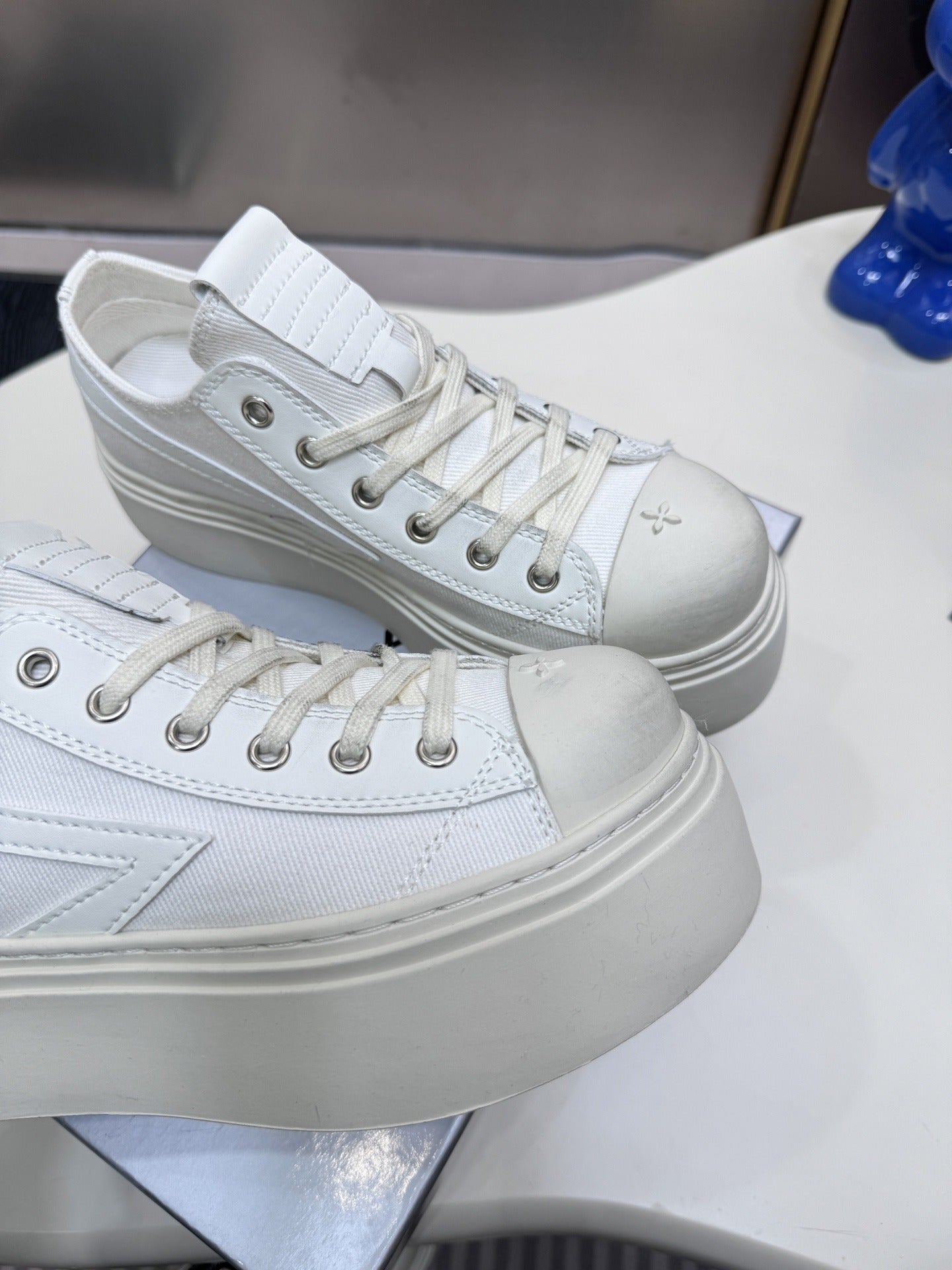 Unbranded Canvas & Lambskin Leather Shoes