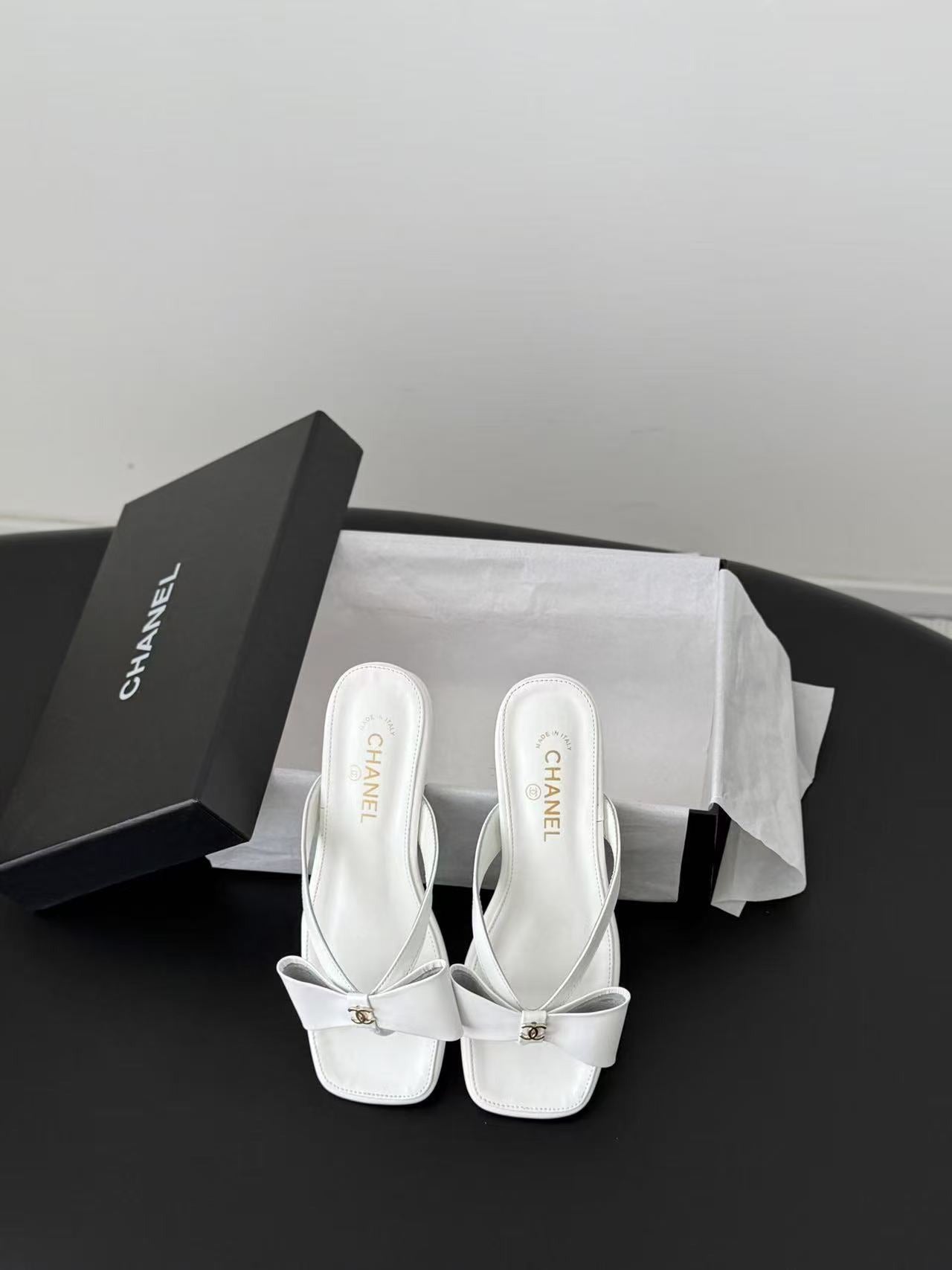 Chanel Lambskin Leather Bow Slides