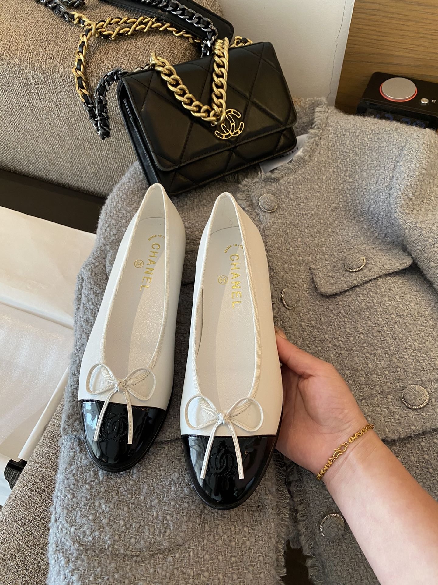 Chanel Leather Bow Ballet Flats