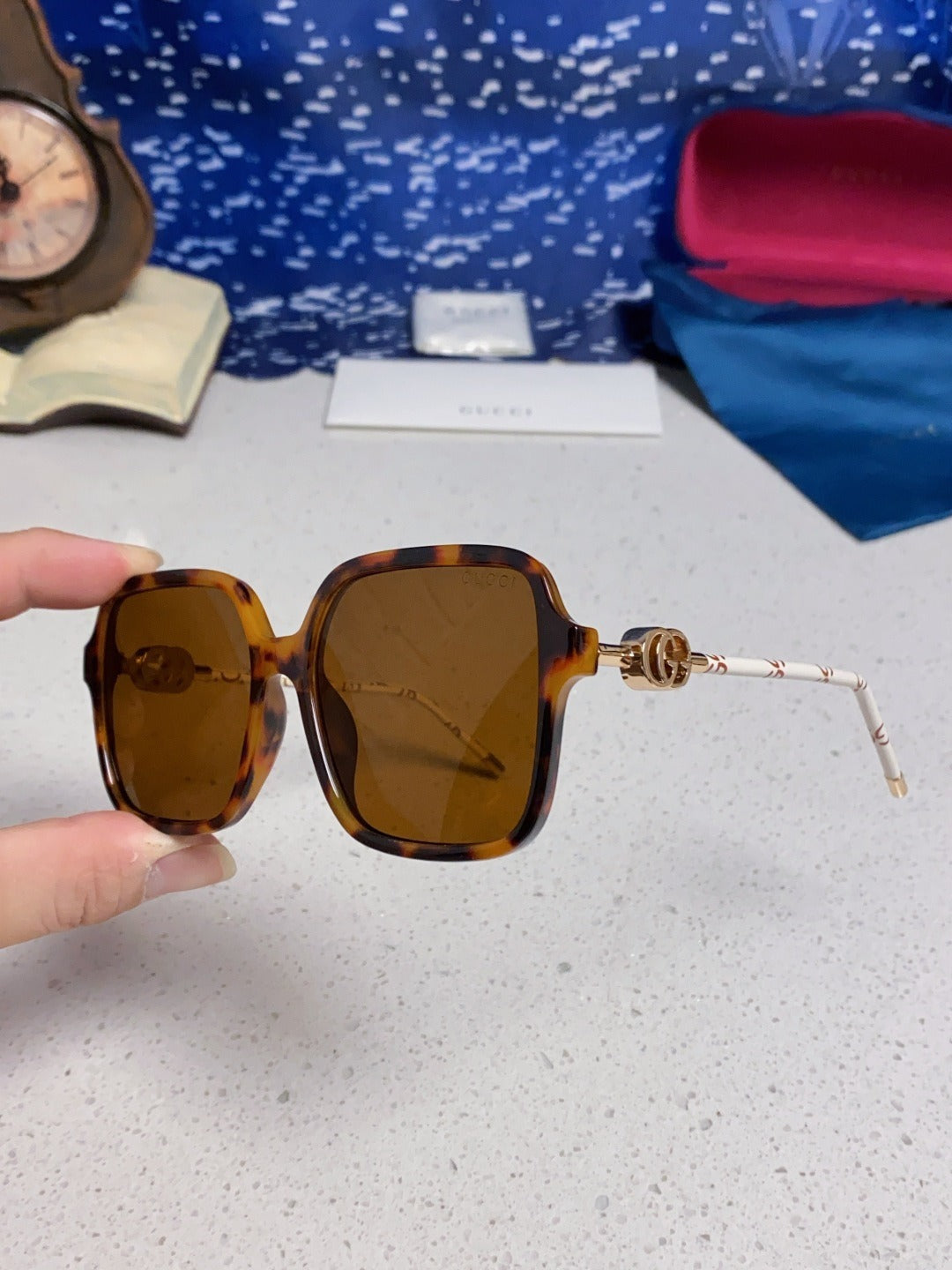 Gucci Vintage-Finish Sunglasses