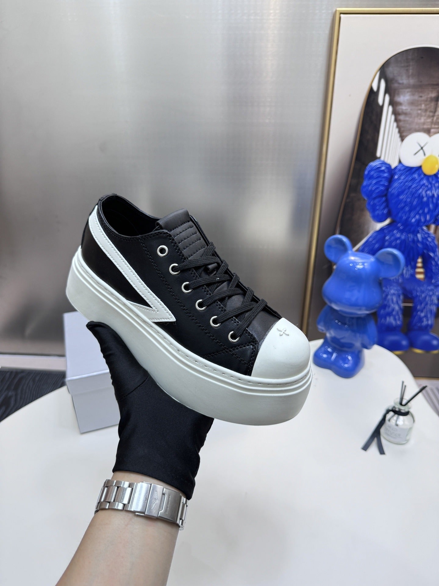 Unbranded Canvas & Lambskin Leather Shoes