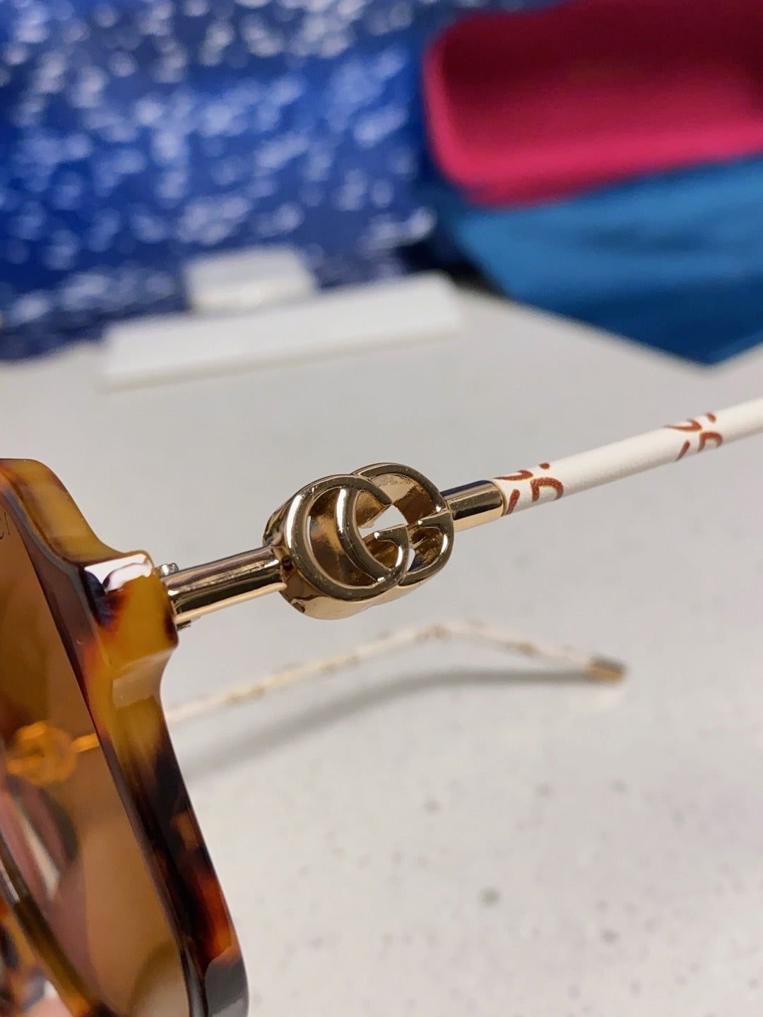 Gucci Vintage-Finish Sunglasses