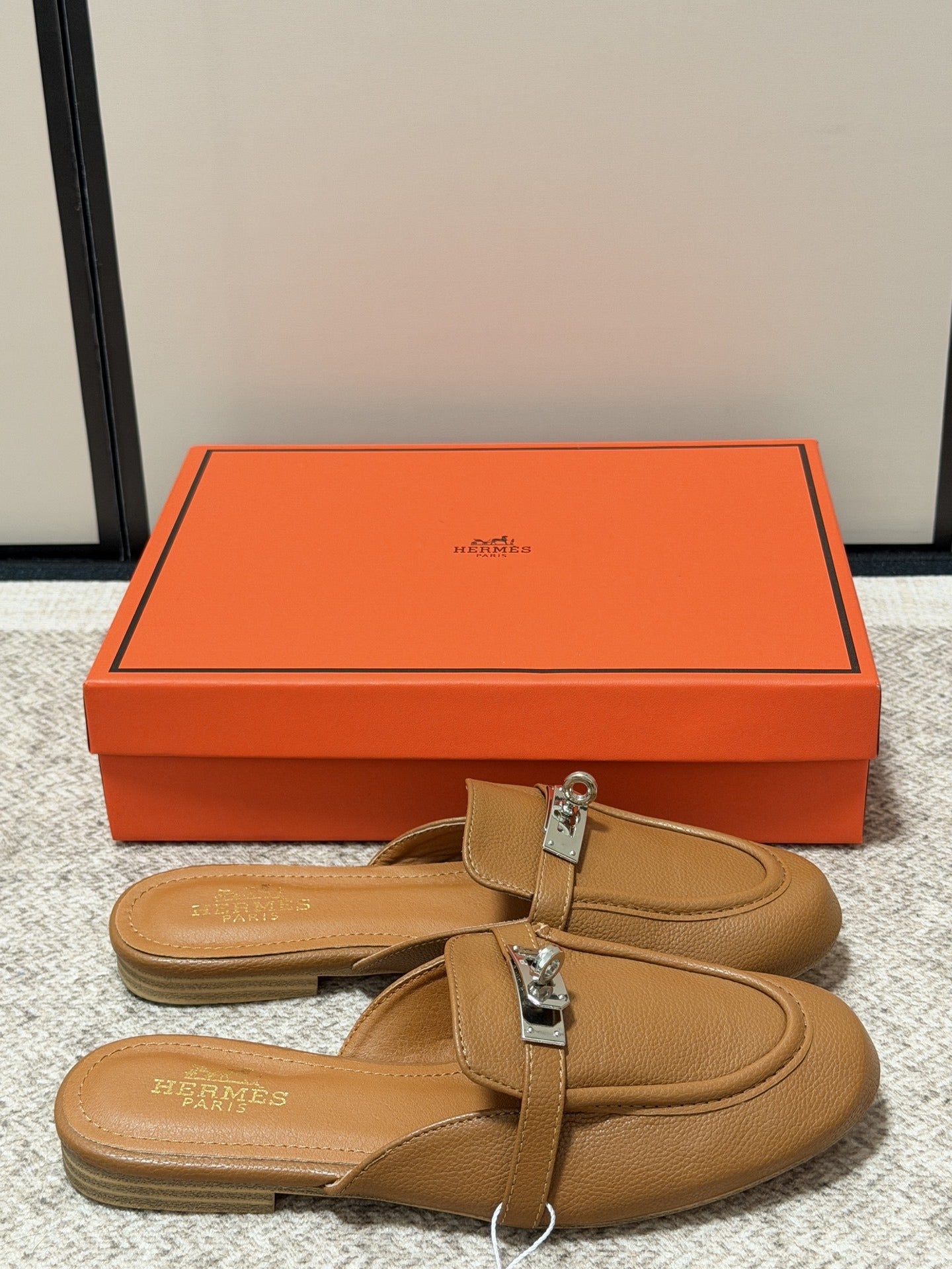 Hermes Calfskin Leather Logo Slides